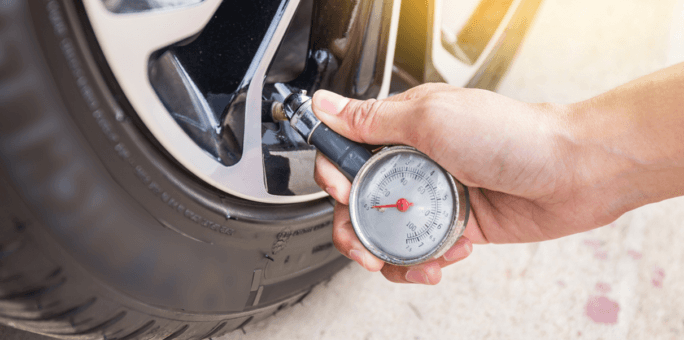 tire-pressure-check-cropped_istock-684x340